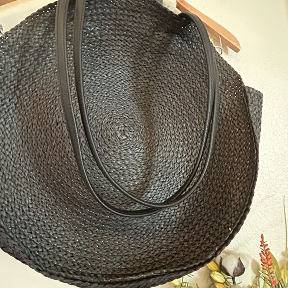 Large wicker soft black purse new . Long and short handles with a clip to close - Picture 6 of 7